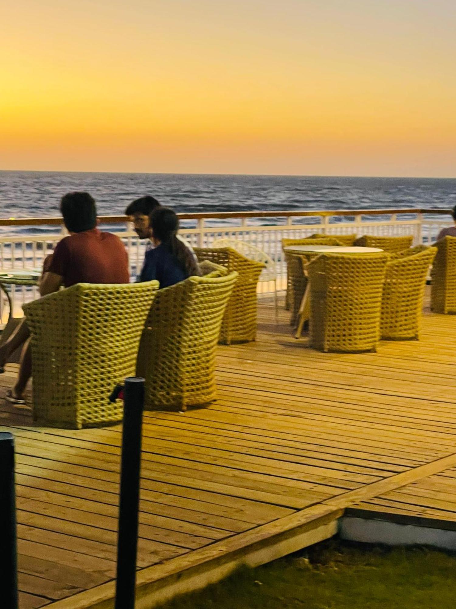 Maargit Beach Resort Mandrem Buitenkant foto
