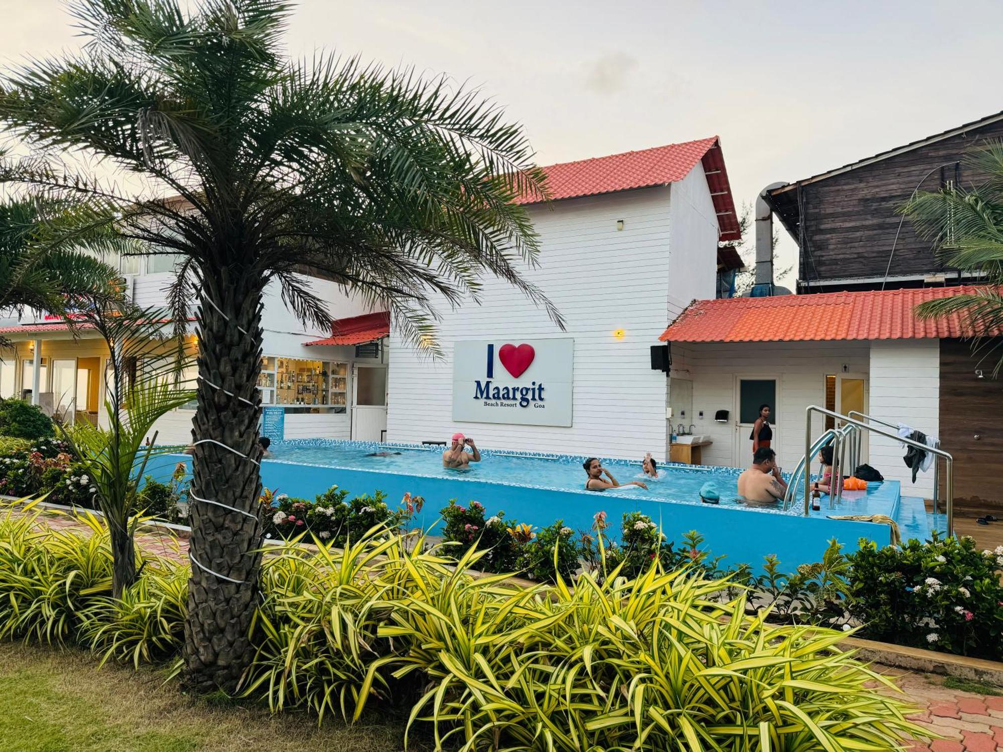 Maargit Beach Resort Mandrem Buitenkant foto