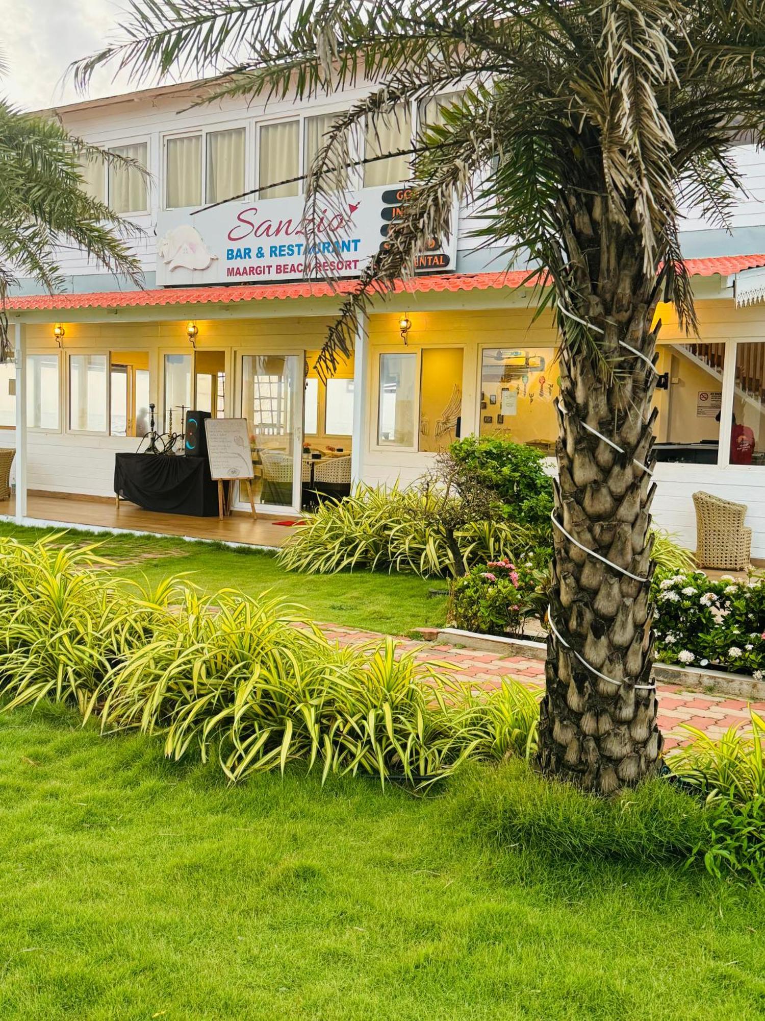 Maargit Beach Resort Mandrem Buitenkant foto