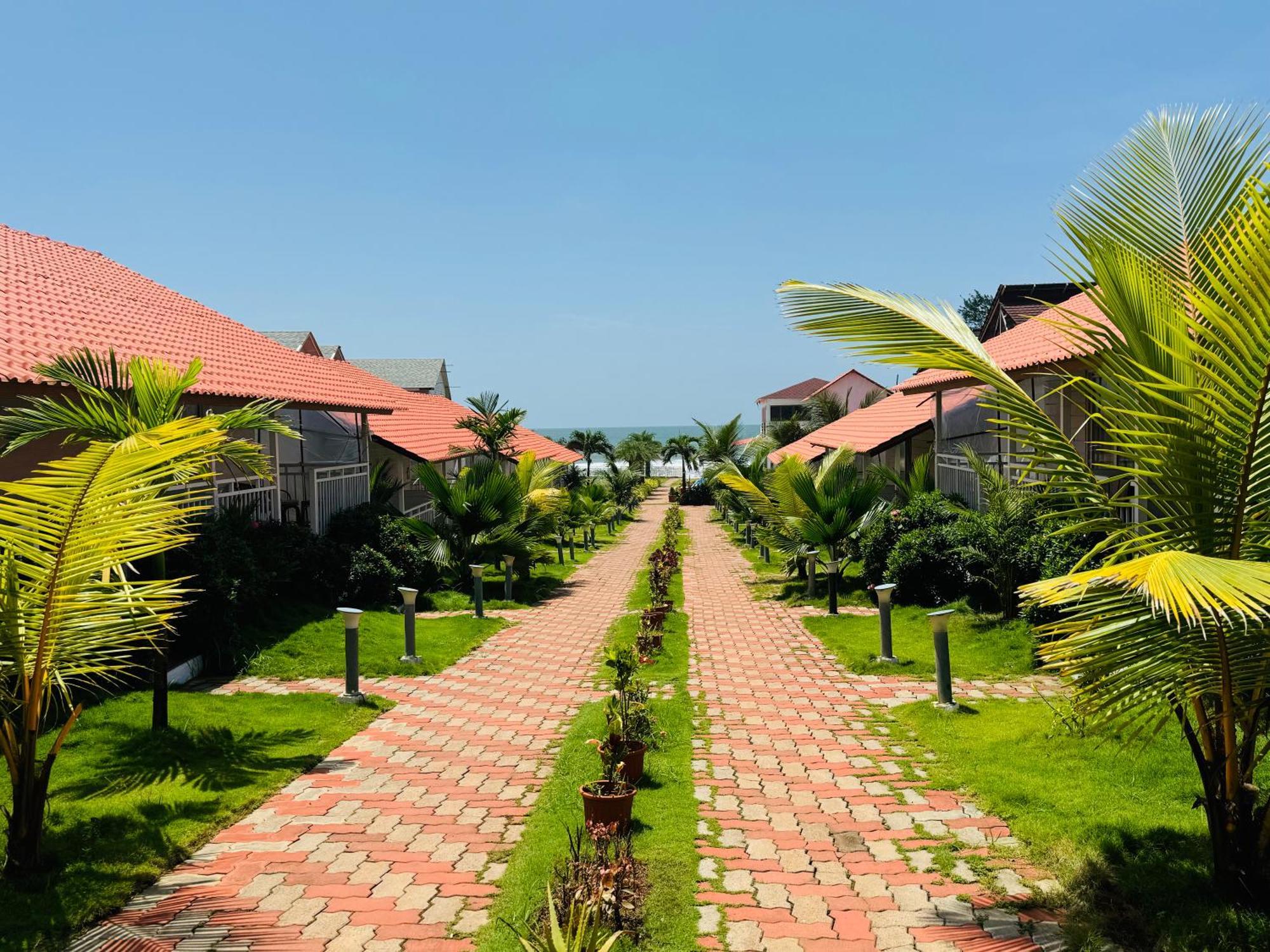 Maargit Beach Resort Mandrem Buitenkant foto