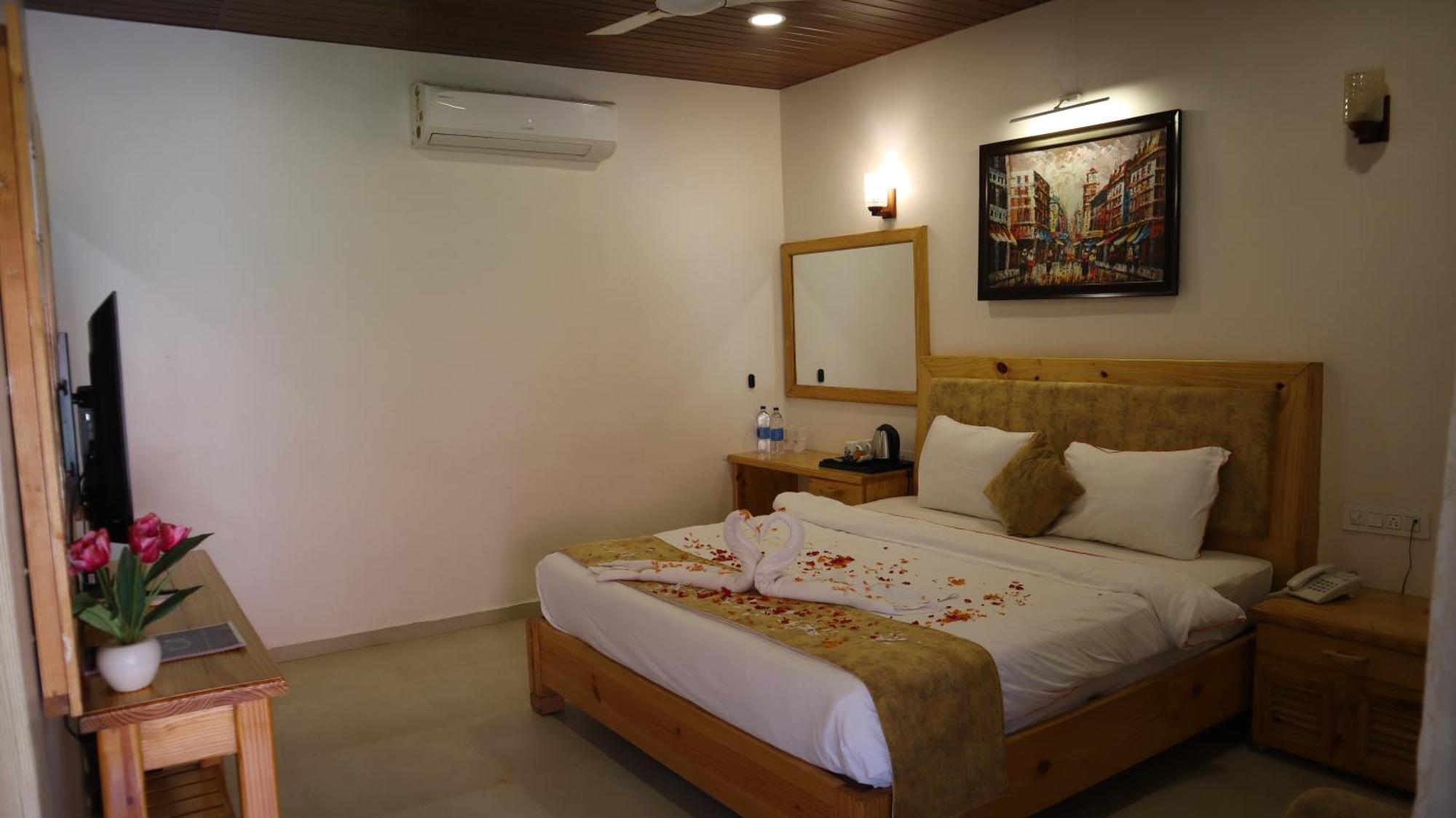 Maargit Beach Resort Mandrem Buitenkant foto